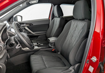 Подержанный автомобиль Mitsubishi Eclipse Cross 2019 года (20 фото)