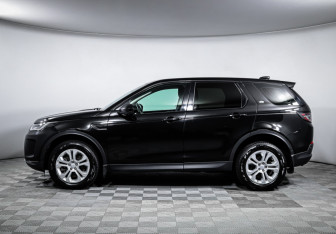 Подержанный автомобиль Land Rover Discovery Sport 2021 года (8 фото)
