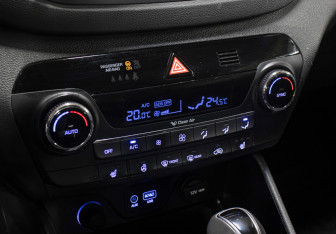 Подержанный автомобиль Hyundai Tucson 2016 года (17 фото)