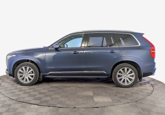 Подержанный автомобиль Volvo XC90 2018 года (8 фото)