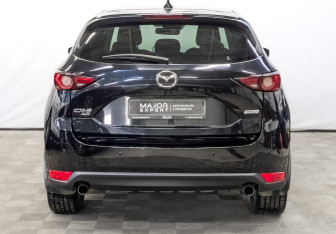 Подержанный автомобиль Mazda CX-5 2020 года (6 фото)