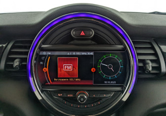 Подержанный автомобиль MINI Cabrio 2019 года (26 фото)