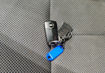 Подержанный автомобиль Chevrolet Epica 2008 года (15 фото)