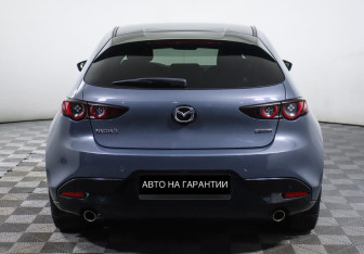 Подержанный автомобиль Mazda 3 Hatchback 2019 года (4 фото)
