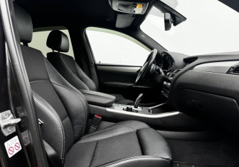 Подержанный автомобиль BMW X4 2018 года (10 фото)