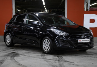 Подержанный автомобиль Hyundai i30 Hatchback 2013 года (3 фото)