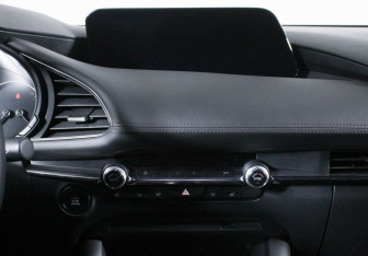 Подержанный автомобиль Mazda 3 Hatchback 2019 года (9 фото)