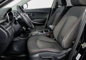 Подержанный автомобиль FAW Besturn X80 2018 года (6 фото)