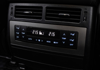 Подержанный автомобиль Toyota Land Cruiser Suv 2019 года (23 фото)