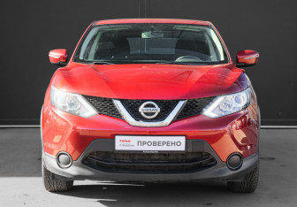 Подержанный автомобиль Nissan Qashqai 2017 года (2 фото)
