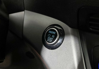 Подержанный автомобиль Ford Kuga 2017 года (10 фото)