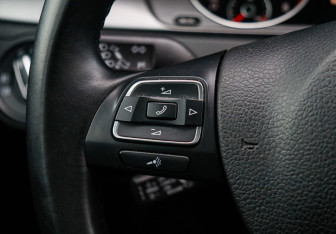 Подержанный автомобиль Volkswagen Passat Wagon 2013 года (24 фото)