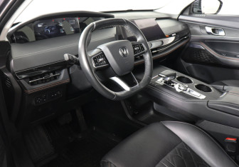 Подержанный автомобиль Changan UNI-K 2023 года (9 фото)