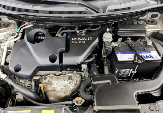 Подержанный автомобиль Renault Koleos 2013 года (9 фото)