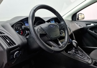 Подержанный автомобиль Ford Focus Hatchback 2018 года (14 фото)