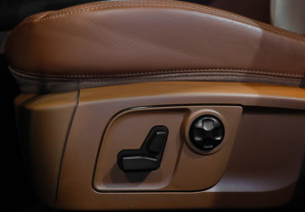 Подержанный автомобиль Maserati Levante 2018 года (19 фото)