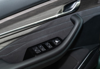 Новый Geely Monjaro 2025 (16 фото)