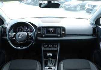 Подержанный автомобиль Skoda Karoq 2022 года (12 фото)