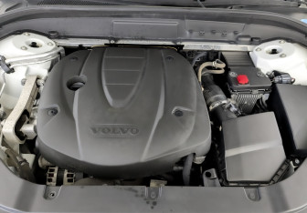 Подержанный автомобиль Volvo XC60 2020 года (9 фото)