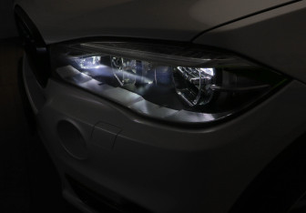 Подержанный автомобиль BMW X5 2015 года (30 фото)