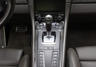 Подержанный автомобиль Porsche 911 Coupe 2018 года (16 фото)