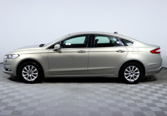 Подержанный автомобиль Ford Mondeo Sedan 2017 года (3 фото)