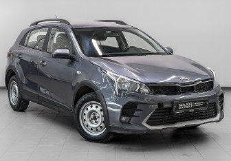 Подержанный автомобиль Kia Rio Hatchback 2021 года (3 фото)