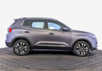 Подержанный автомобиль Chery Tiggo 4 2022 года (4 фото)