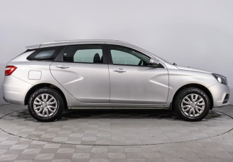 Подержанный автомобиль LADA (ВАЗ) Vesta Wagon 2021 года (4 фото)
