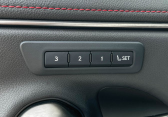 Подержанный автомобиль Lexus ES 2020 года (17 фото)