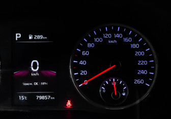 Подержанный автомобиль Kia K5 2020 года (10 фото)
