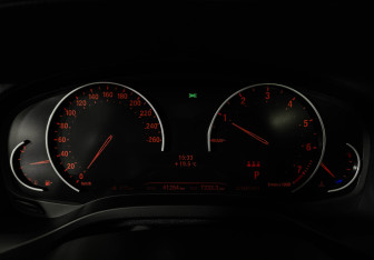 Подержанный автомобиль BMW X4 2021 года (13 фото)