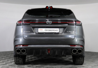 Подержанный автомобиль Changan UNI-K 2023 года (6 фото)