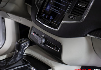 Подержанный автомобиль Volvo XC90 2019 года (18 фото)