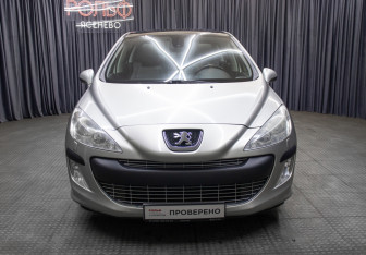 Подержанный автомобиль Peugeot 308 Hatchback 2009 года (2 фото)
