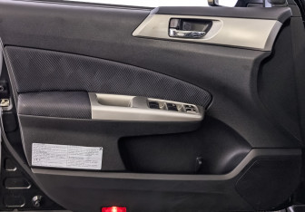 Подержанный автомобиль Subaru Forester Suv 2010 года (19 фото)