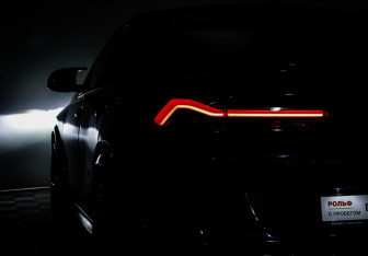 Подержанный автомобиль BMW X6 M 2020 года (19 фото)