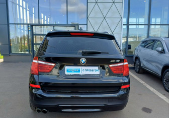 Подержанный автомобиль BMW X3 2016 года (6 фото)