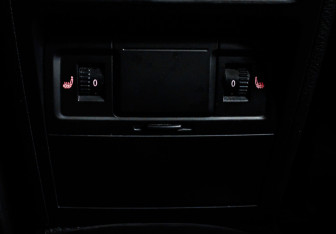 Подержанный автомобиль Volkswagen Passat Sedan 2012 года (14 фото)