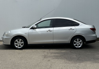 Подержанный автомобиль Nissan Almera Sedan 2013 года (8 фото)
