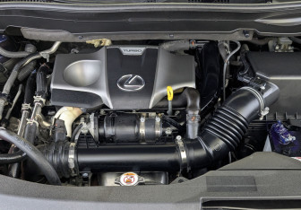 Подержанный автомобиль Lexus RX 2021 года (9 фото)