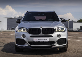 Подержанный автомобиль BMW X5 2015 года (2 фото)