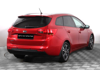 Подержанный автомобиль Kia Ceed Wagon 2015 года (4 фото)