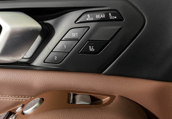 Подержанный автомобиль BMW X7 2020 года (18 фото)