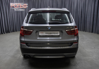 Подержанный автомобиль BMW X3 2013 года (6 фото)