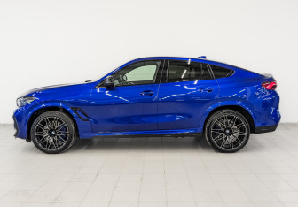 Подержанный автомобиль BMW X6 M 2021 года (8 фото)