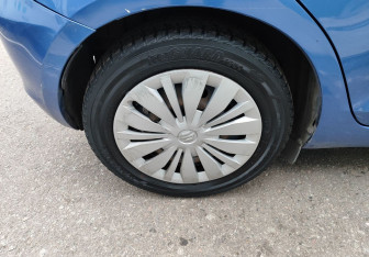 Подержанный автомобиль Suzuki Swift Hatchback 2015 года (12 фото)