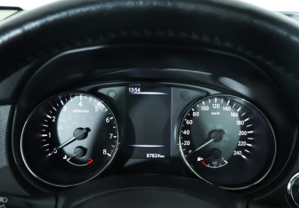 Подержанный автомобиль Nissan Qashqai 2019 года (11 фото)