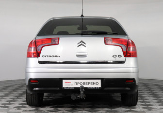 Подержанный автомобиль Citroen C5 Liftback 2006 года (5 фото)