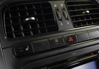 Подержанный автомобиль Volkswagen Polo Sedan 2012 года (16 фото)